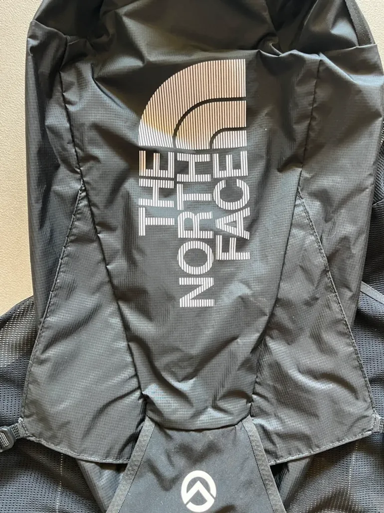The North Face Summit Series Gilet bike usato — immagine 5 di 8