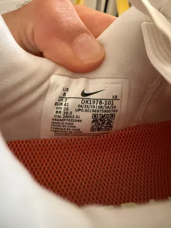Used Nike ZoomX Ultrafly bike — image 4 of 6