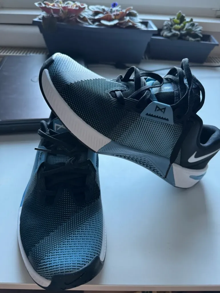 Used Nike Schuhe bike — image 5 of 5
