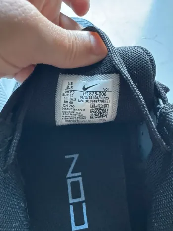 Używany Nike Schuhe Running Shoes