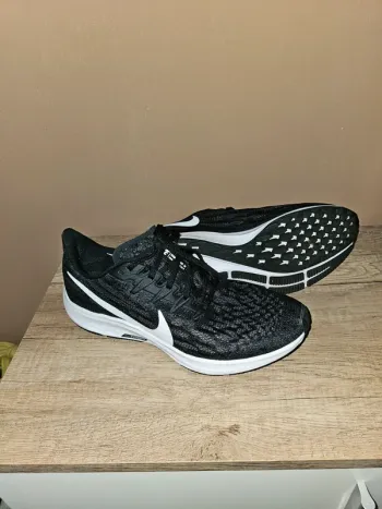 Pegasus Zoom 36 Running Shoes d'occasion