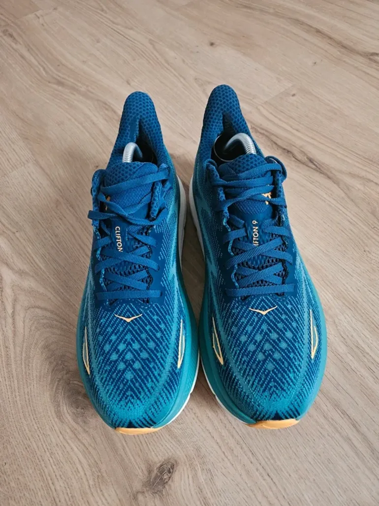 Used Hoka Clifton 9 bike — image 2 of 9