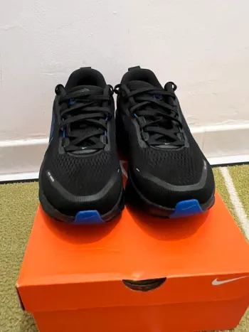 Used Nike Vomero 18 bike — image 2 of 8