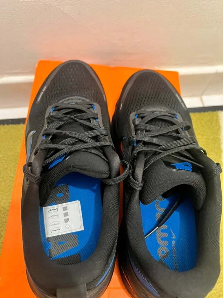 Used Nike Vomero 18 bike — image 6 of 8