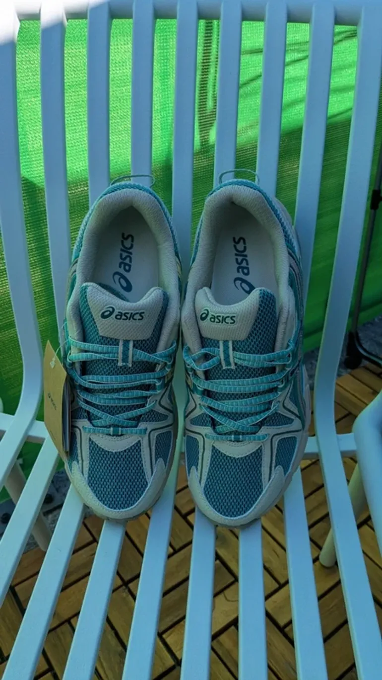 Used Asics Kahana 8 bike — image 6 of 7