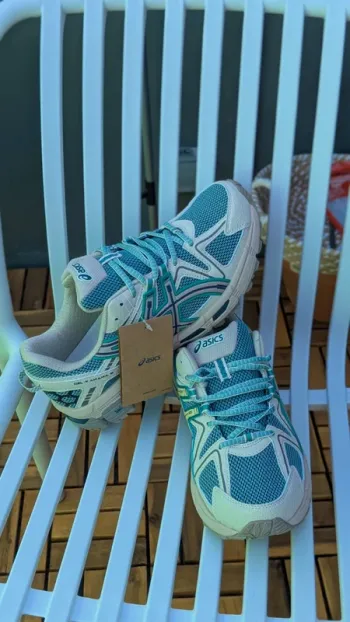Used Asics Kahana 8 Running Shoes