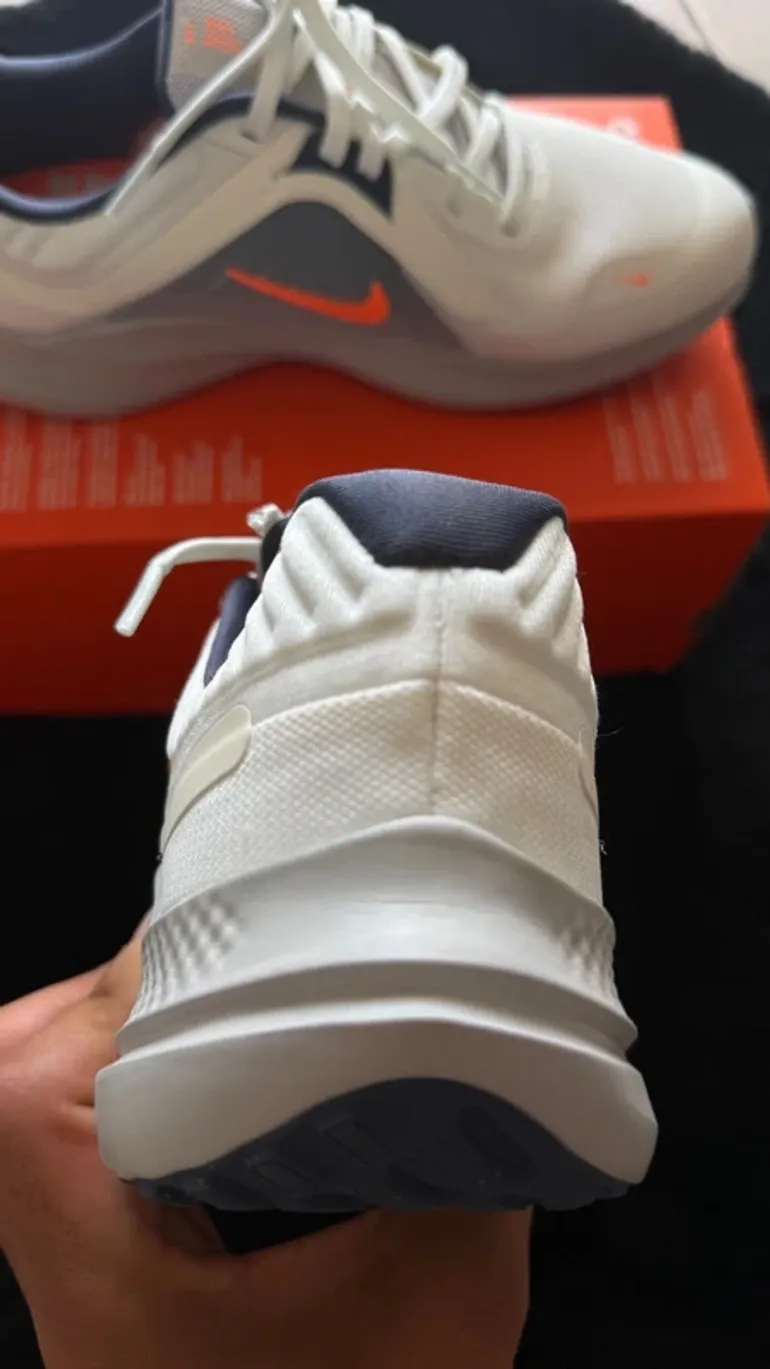 Nike Quest 5 bike d'occasion — image 4 sur 8