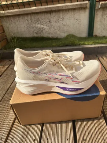 Asics Sonicblast Running Shoes usato