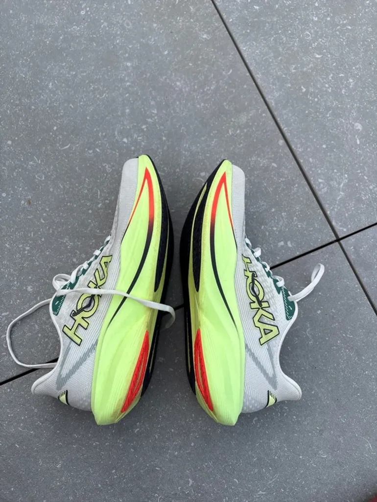 Hoka Mach 7 bike d'occasion — image 4 sur 5