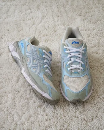 Used Lightweight GEL-1130 Running Shoes