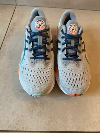 Used Asics Novablast 2 – Celebration of Sport Pack 2021 bike — image 5 of 8
