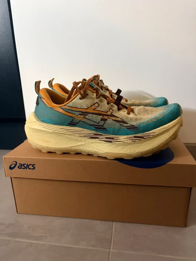 Asics Trabuco Max 4 bike usato — immagine 3 di 8