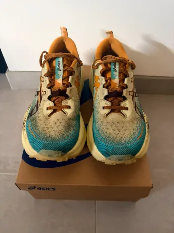Asics Trabuco Max 4 bike usato — immagine 6 di 8
