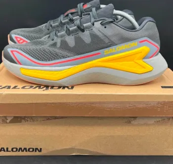 Used Salomon Running Shoes bike — image 2 of 4