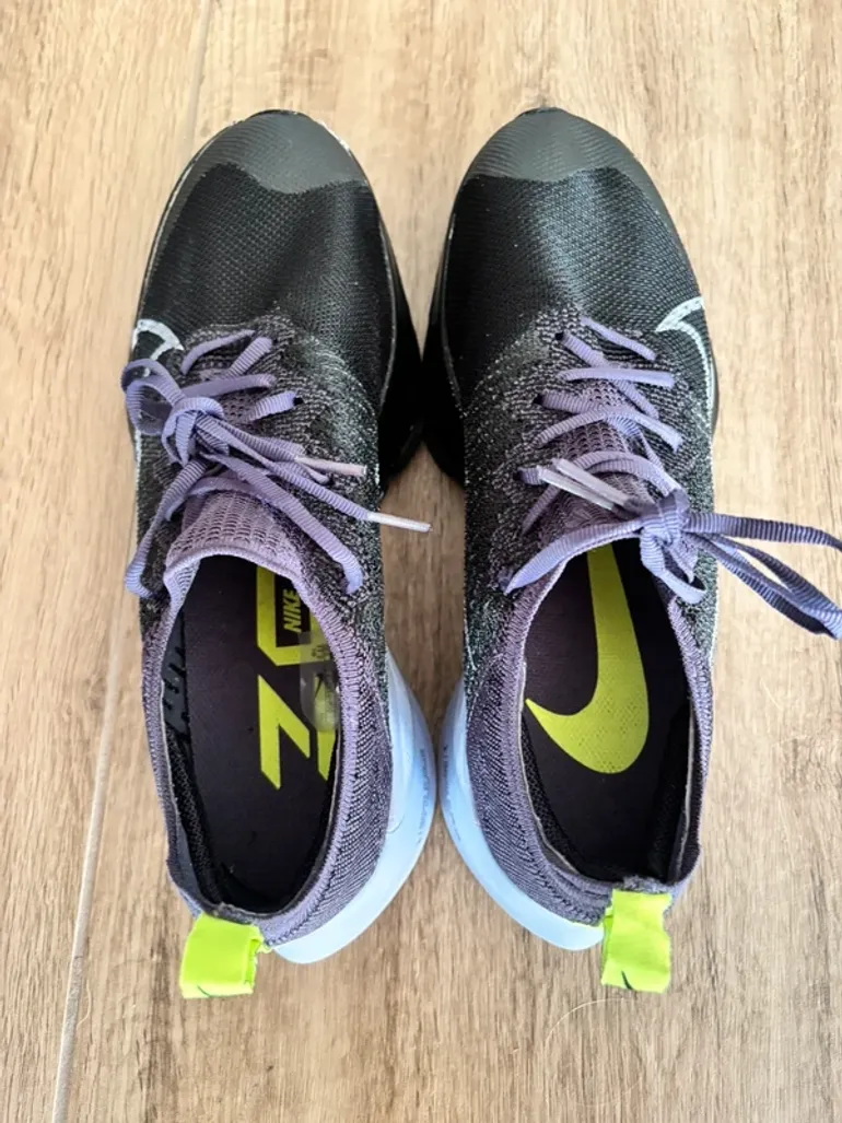Použité Nike Air Zoom Tempo Next% Flyknit bike — obrázek 2 z 8