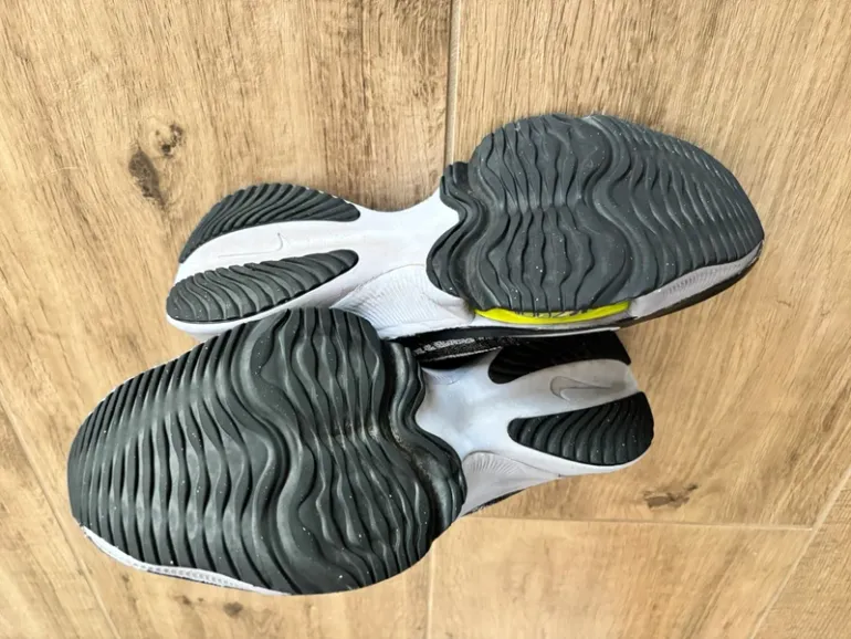 Použité Nike Air Zoom Tempo Next% Flyknit bike — obrázek 5 z 8