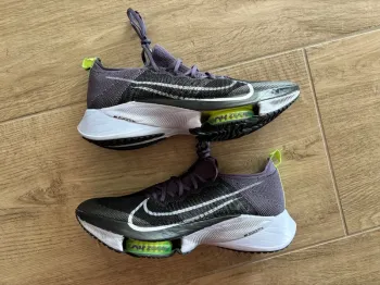 Použité Nike Air Zoom Tempo Next% Flyknit bike — obrázek 3 z 8