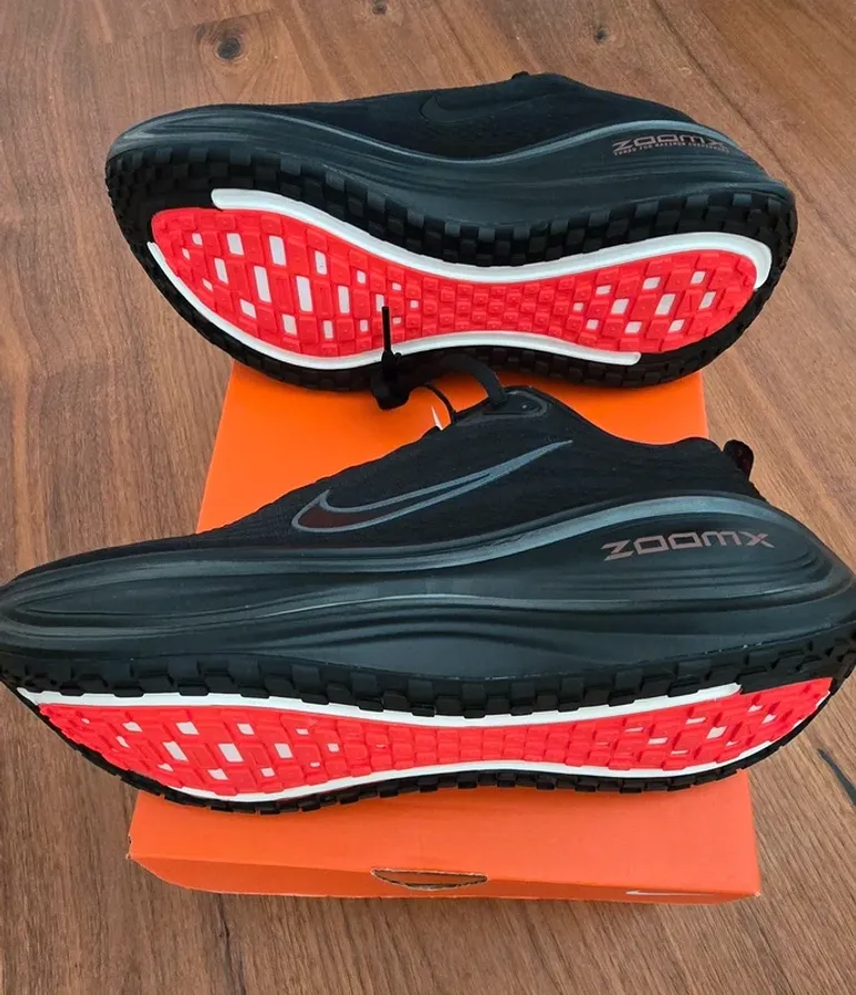 Used Nike Vomero Plus bike — image 5 of 7