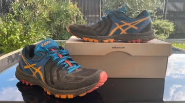 Asics Fuji attack Running Shoes d'occasion