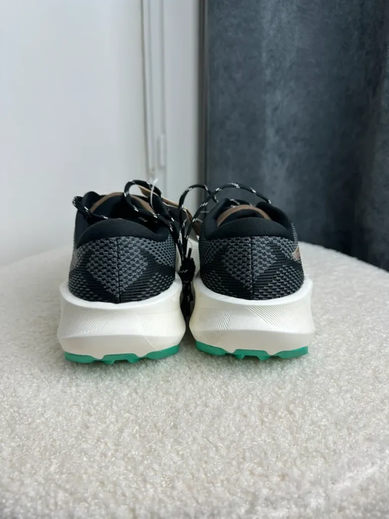 Used Asics Trabuco 14 bike — image 5 of 7