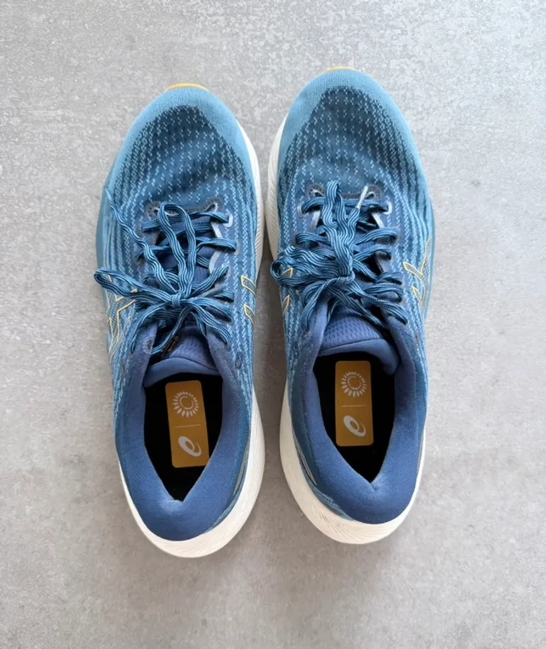 Used Asics Gel-Kayano Lite 3 bike — image 2 of 6