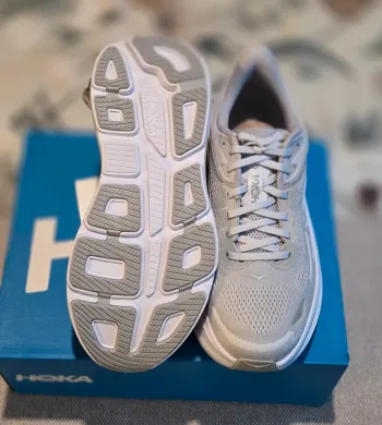 Hoka sneakers bike d'occasion — image 4 sur 12