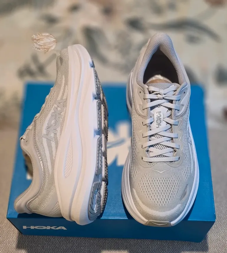 Hoka sneakers bike d'occasion — image 2 sur 12