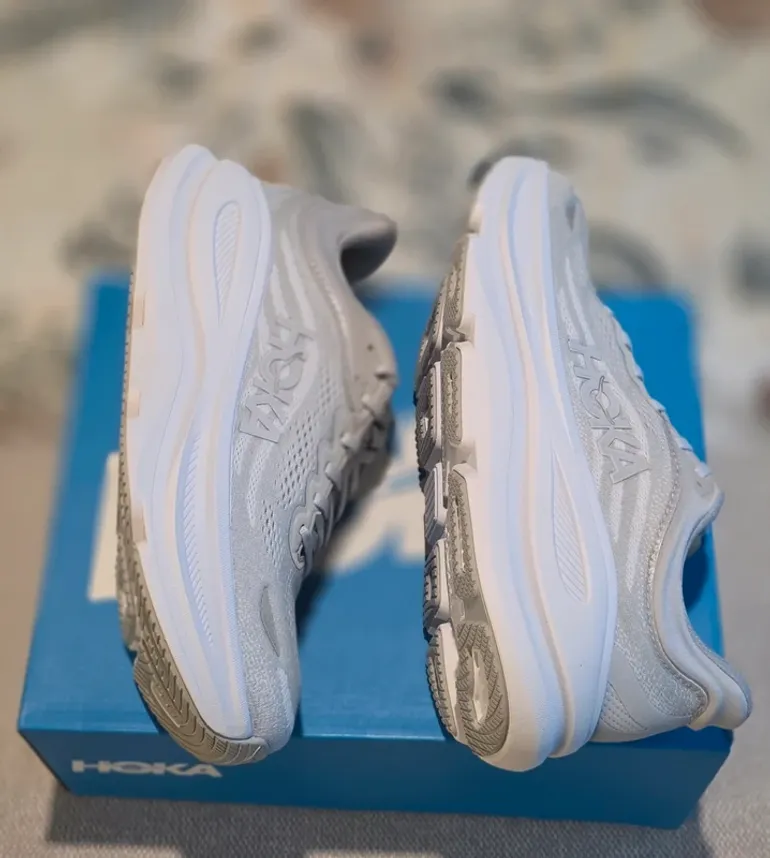 Hoka sneakers bike d'occasion — image 8 sur 12