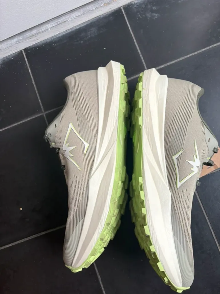 Tweedehands Asics Fujilite 6 bike — afbeelding 5 van 6