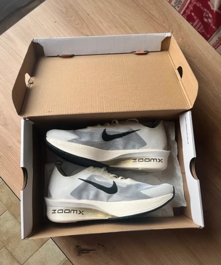Używany Nike Vaporfly 4 bike — zdjęcie 3 z 3
