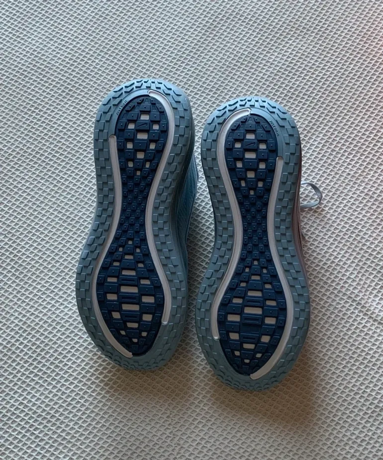 Used Nike Vomero Plus bike — image 4 of 5