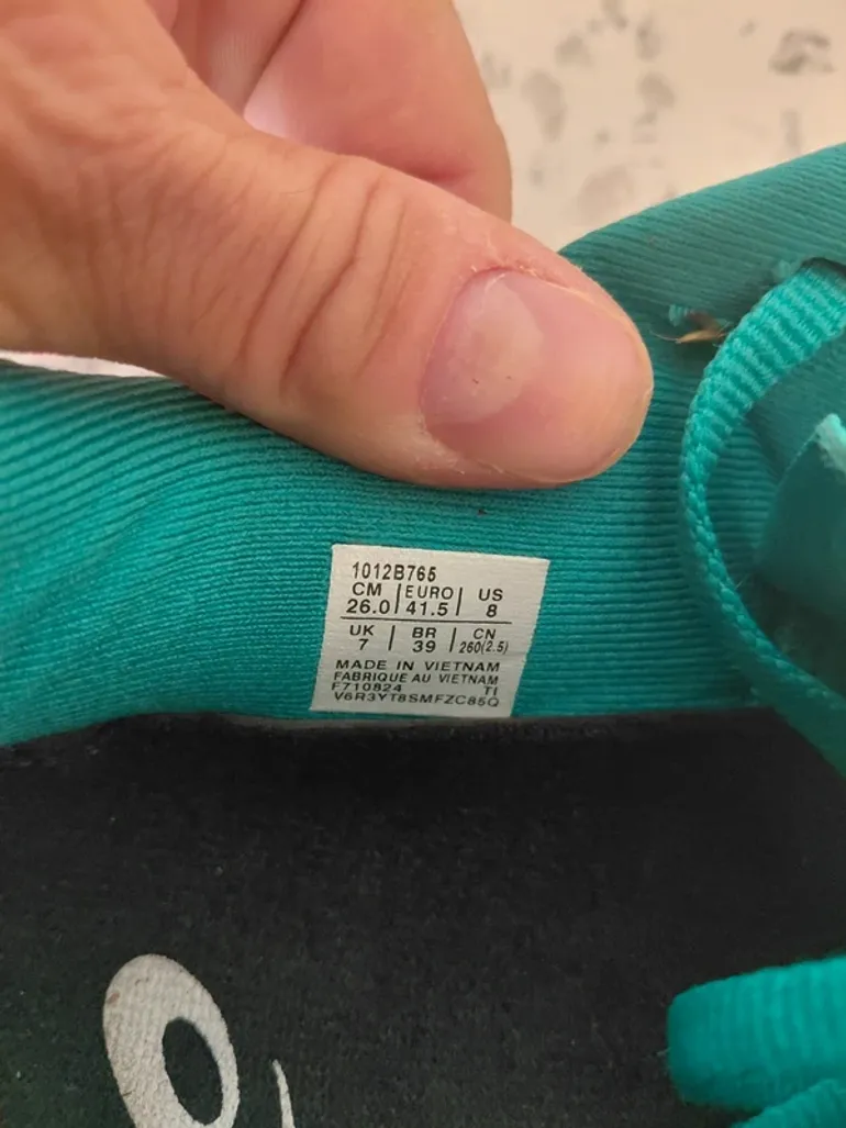 Used Asics Novablast 5 bike — image 2 of 6