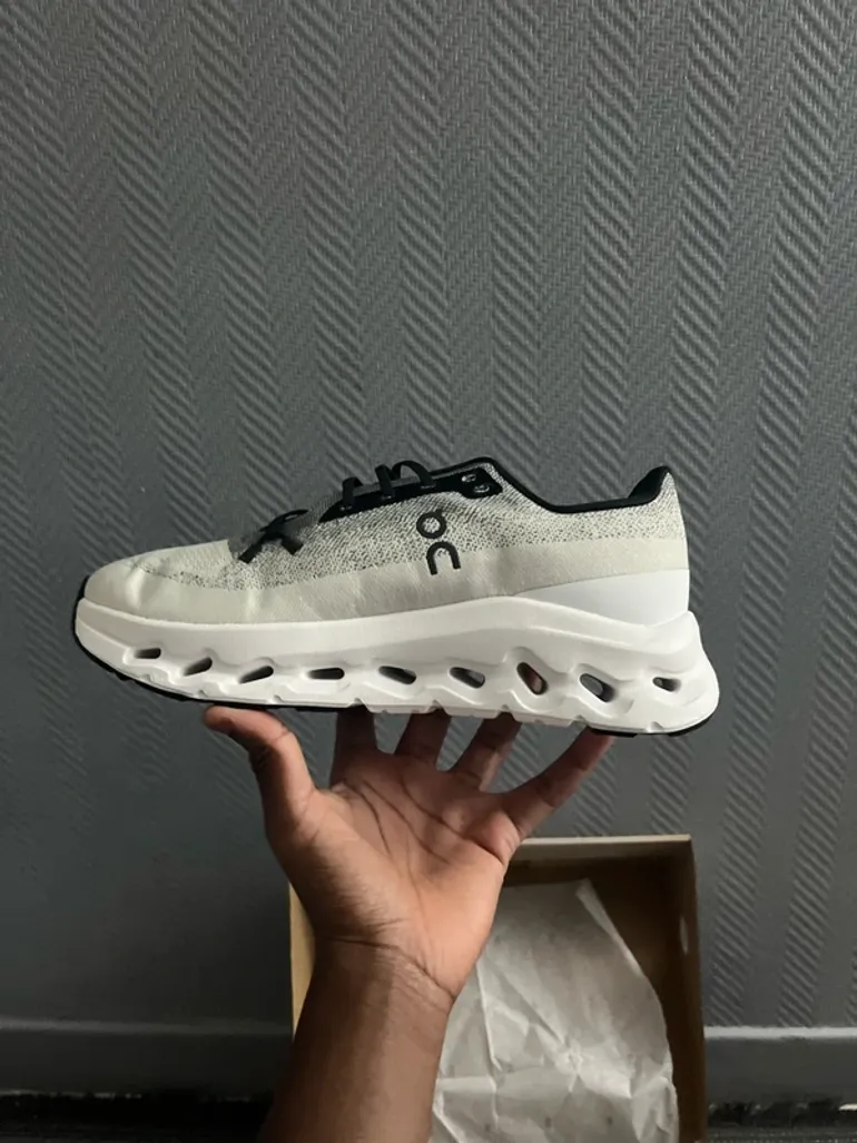 Käytetty On Running Shoes bike — kuva 4 / 5