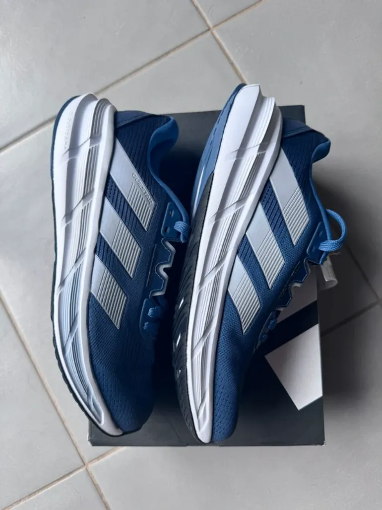 Used Adidas Questar 3 M bike — image 3 of 10