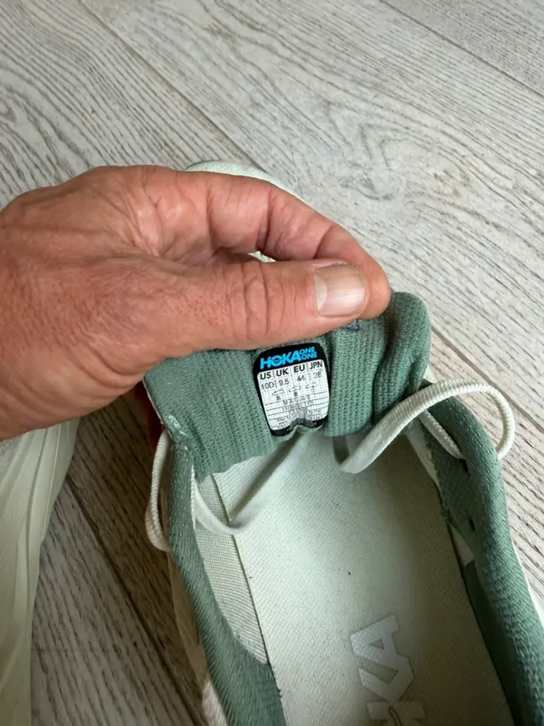 Hoka Arahi 8 bike d'occasion — image 6 sur 7