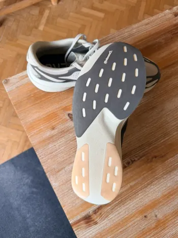 Used Adidas Adizero EVO SL bike — image 5 of 7