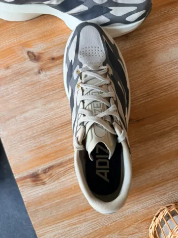 Used Adidas Adizero EVO SL bike — image 4 of 7