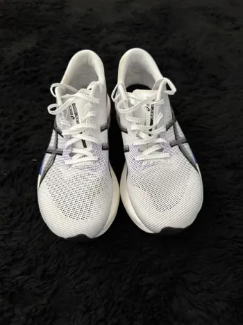 Gebrauchtes Asics Magic Speed 5 Running Shoes