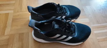 Adidas Solar Drive Running Shoes usato