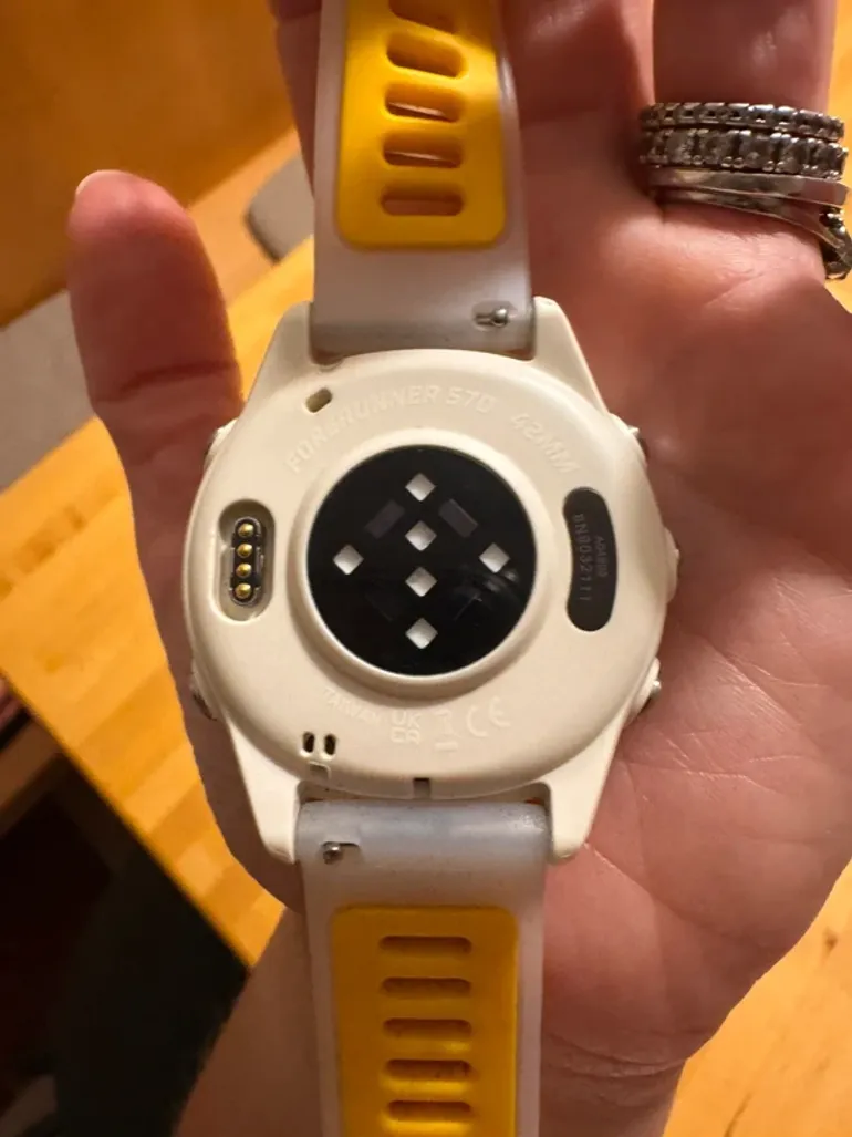 Used Garmin Forerunner 570 bike — image 4 of 6
