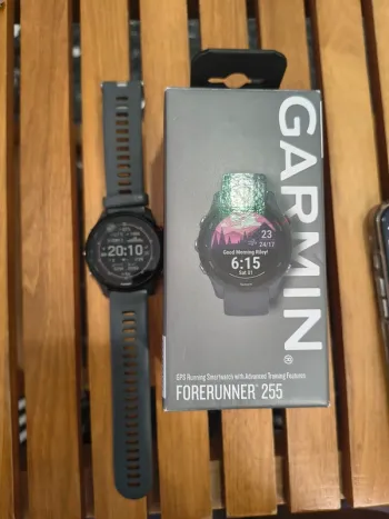 Used Garmin Forerunner 255 Electronics