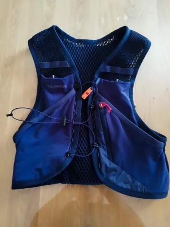 Used Salomon Active Skin 4 Running Accessories