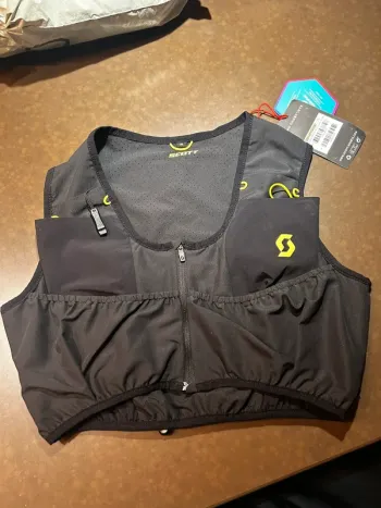 Used Scott SCO pack Running Accessories