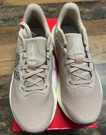 New Balance Schuhe Running Shoes de segunda mano