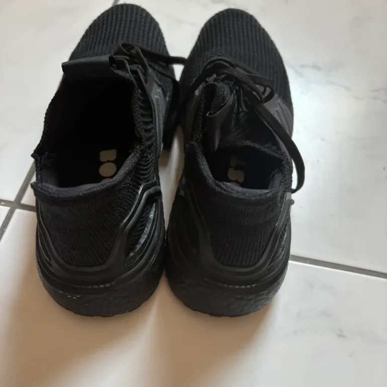 Adidas Ultra Boost bike de segunda mano — imagen 6 de 10