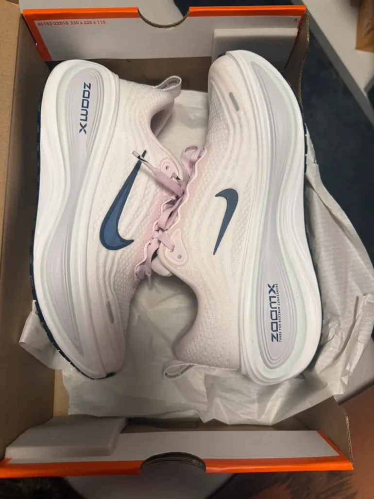 Tweedehands Nike Vomero plus bike — afbeelding 2 van 4
