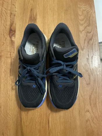 Käytetty New Balance Fresh Foam 880 Running Shoes