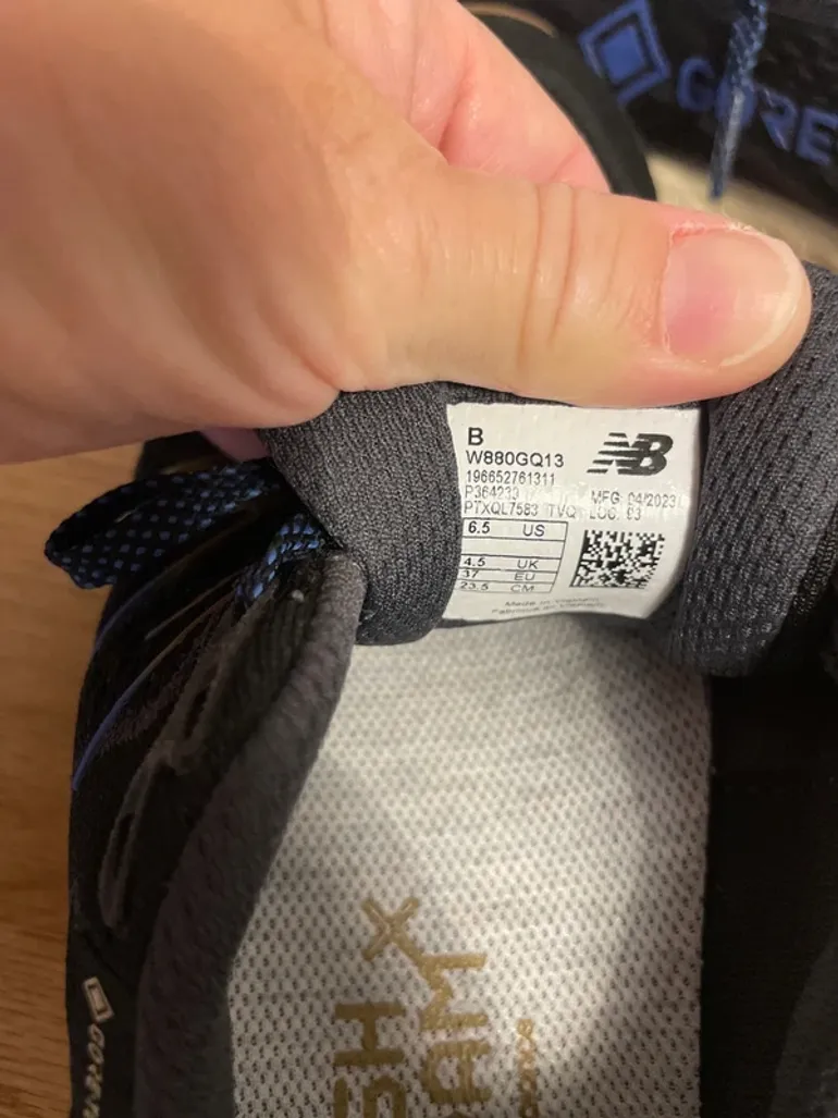 Käytetty New Balance Fresh Foam 880 bike — kuva 4 / 5