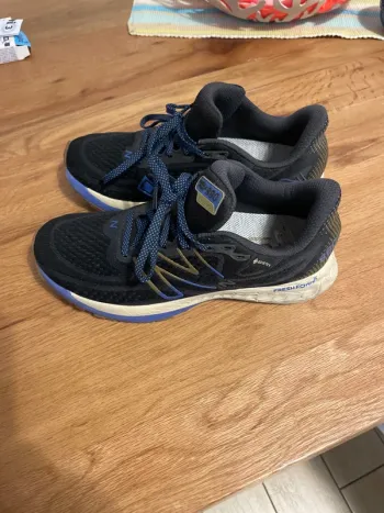 Käytetty New Balance Fresh Foam 880 bike — kuva 2 / 5