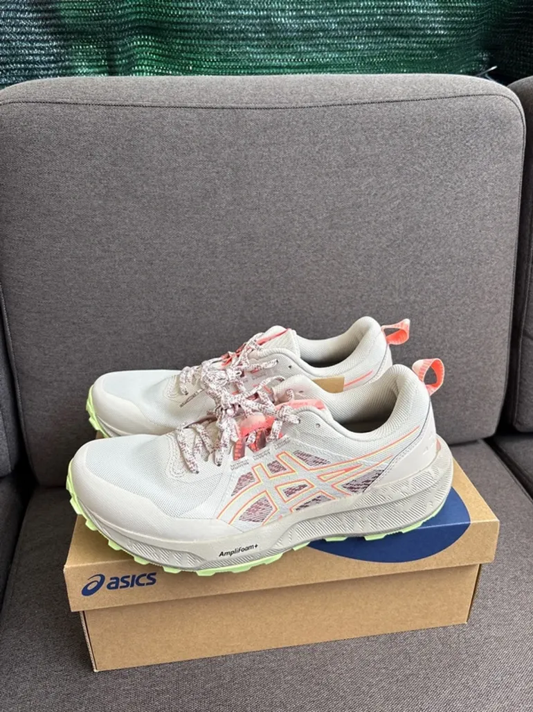 Asics Sonoma 8 bike d'occasion — image 4 sur 9